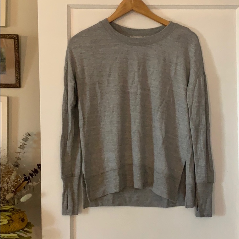 The most comfortable stretchy throw on